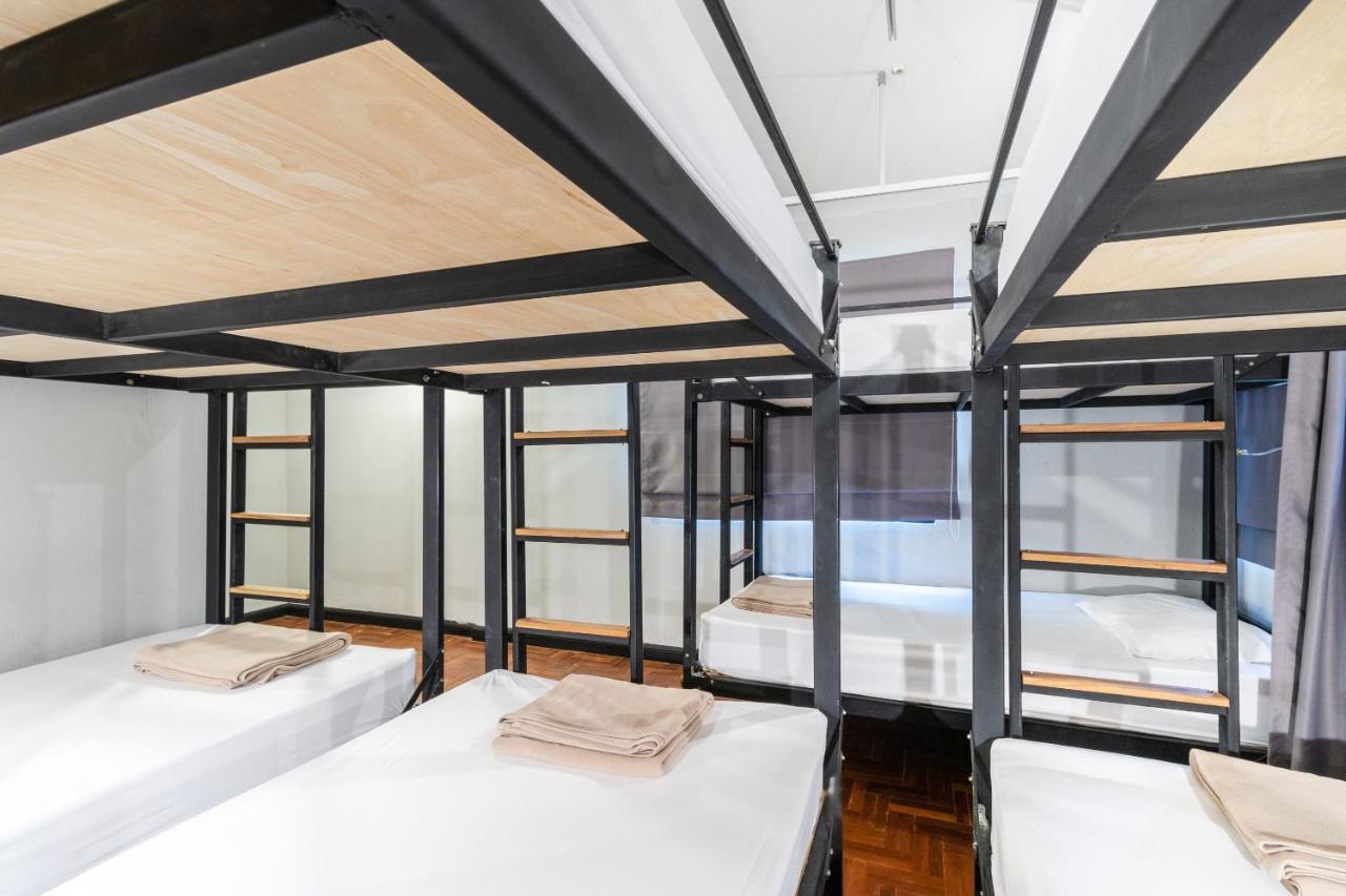 Oyo 677 Le Loftel Hostel Chiang Mai Bagian luar foto