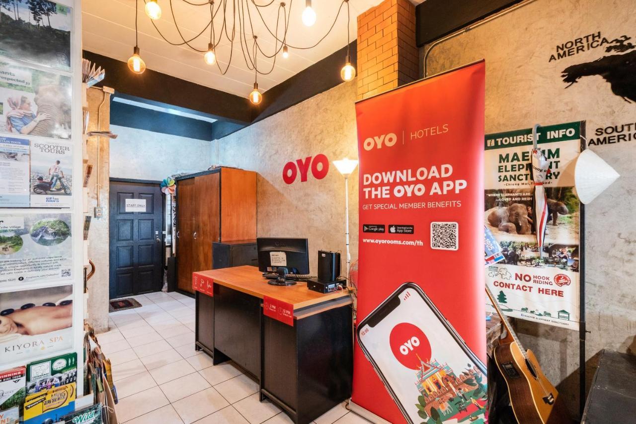 Oyo 677 Le Loftel Hostel Chiang Mai Bagian luar foto