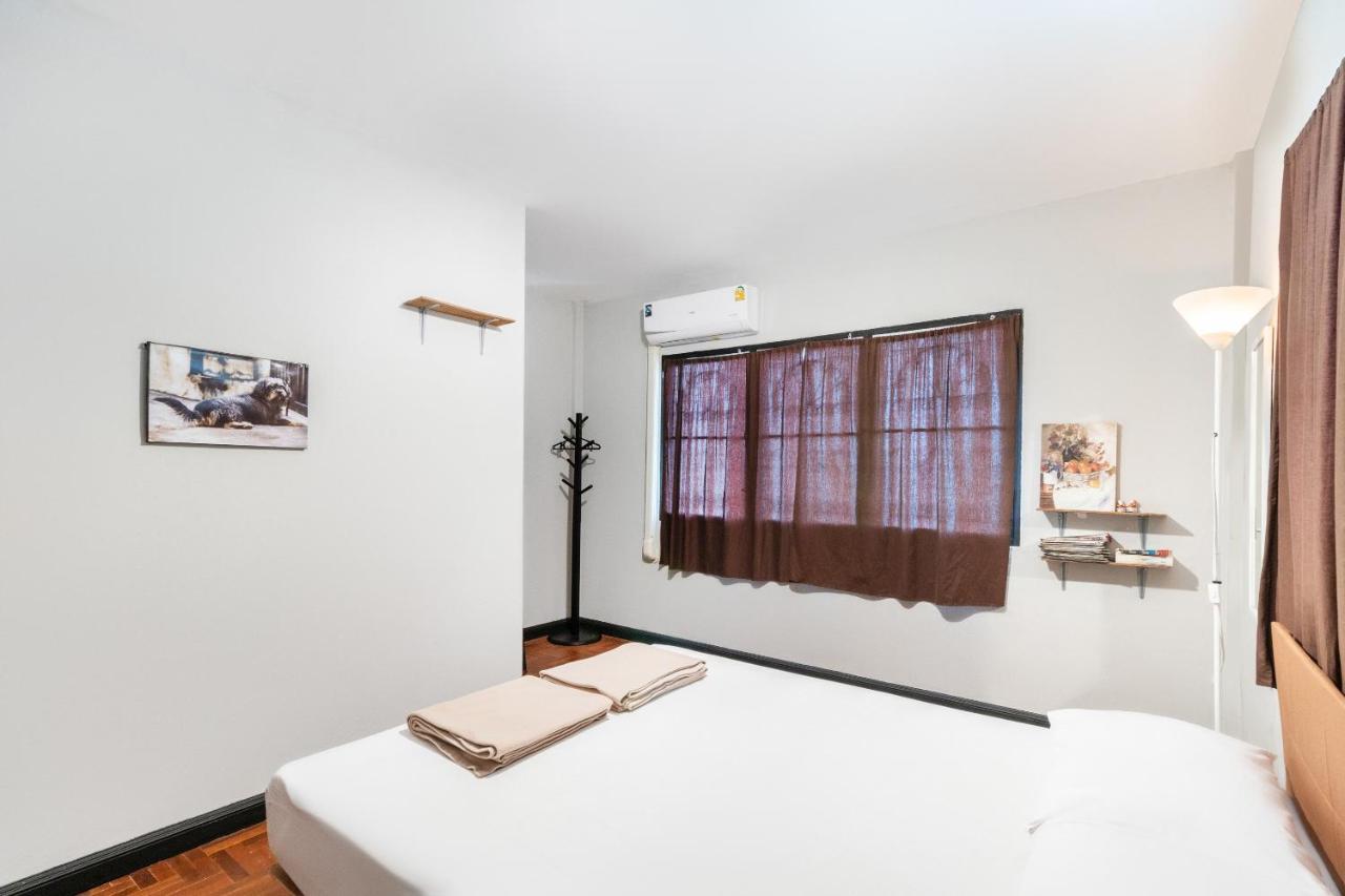 Oyo 677 Le Loftel Hostel Chiang Mai Bagian luar foto