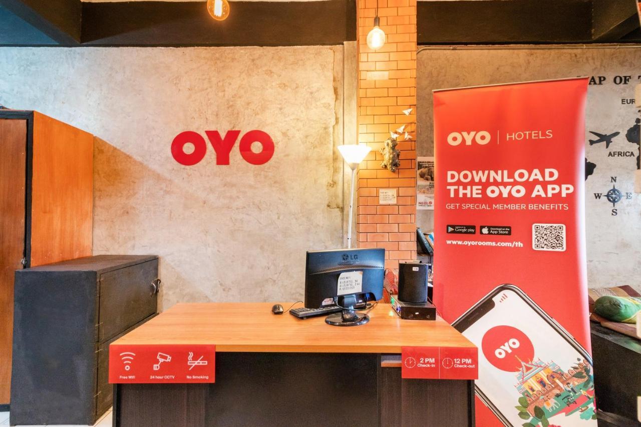 Oyo 677 Le Loftel Hostel Chiang Mai Bagian luar foto